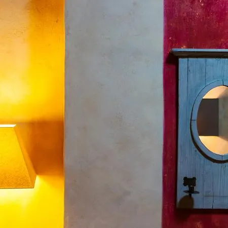 فندق مبيت وإفطار Fauve Maison D'hotes Saint-Maximin (Gard)